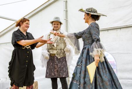 ODPRTJE GRADU DVOR (38)